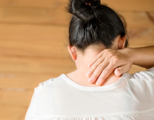 Area Belakang Leher/Foto: freepik.com/jcomp Area Belakang Leher