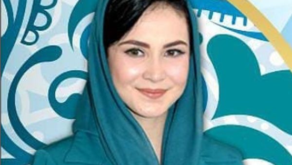 7 Gaya Artis yang Jadi Istri Pejabat, Cantik Berwibawa