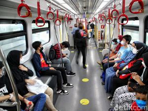 HUT DKI Jakarta, Naik LRT Jakarta Gak Pakai Bayar HUT DKI Jakarta, Naik LRT Jakarta Gak Pakai Bayar