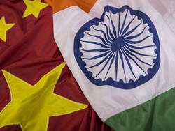 Beli Minyak Harga Diskon, China-India Sokong Rusia Hindari Sanksi