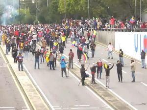 Ekuador Membara, Demo Tuntut Turunkan Harga BBM Ricuh