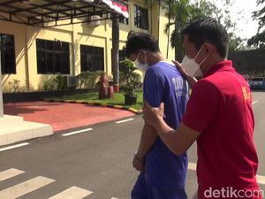 Pria di Subang Tega Tikam Istrinya yang Minta Cerai Pria di Subang Tega Tikam Istrinya yang Minta Cerai