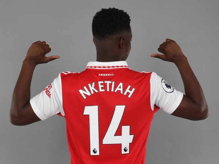 ST ALBANS, ENGLAND - JUNE 18: Eddie Nketiah signs a new contract with Arsenal and has a new shirt number at the Arsenal Training Ground at London Colney on June 18, 2022 in St Albans, England. (Photo by David Price/Arsenal FC via Getty Images)
