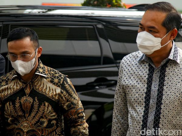 Ekspresi Eks Mendag Lutfi Dipanggil Kejagung Soal Kasus Minyak Goreng