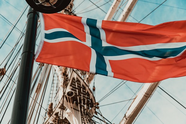 Ilustrasi bendera norwegia.