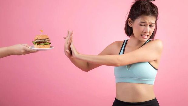 Ilustrasi perempuan yang sedang diet/Foto: Freepik/Jcomp
