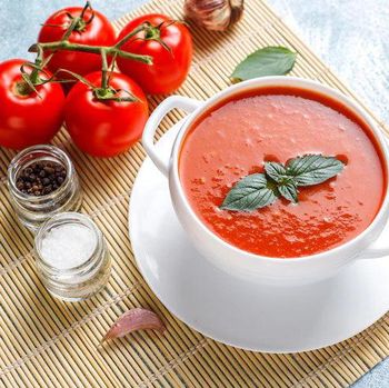 Ilustrasi sup tomat