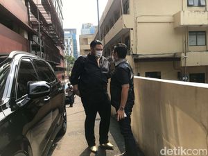 Ivan Gunawan Serba Hitam Kembali ke Bareskrim Terkait DNA Pro Ivan Gunawan Serba Hitam Kembali ke Bareskrim Terkait DNA Pro