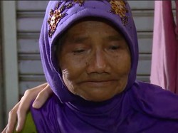 Berkat Sahabat Baik, Mak Ikah Punya Kamar Mandi dan Tak Kesusahan Lagi