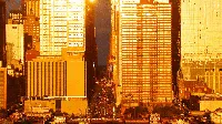 Kala New York Menjelma Bak Kota Emas
