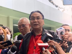 Salam Komando dengan Ganjar, Bambang Pacul: Artinya Siap Terima Perintah