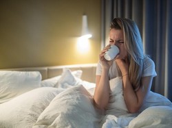 8 Cara Ampuh Mengembalikan Suara yang Hilang, Salah Satunya Istirahat