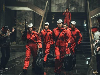 Melihat Lebih Dekat Aksi Profesor Cs di Money Heist Korea