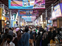 Warga Ramai-ramai ke PRJ Kemayoran di Libur Idul Adha