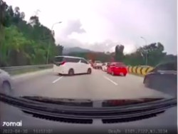 Aksi Arogan Pengendara Alphard Viral, Nyalip dari Bahu-Melintang di Tengah Jalan