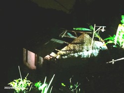 Puluhan Rumah di Bogor Rusak Diterjang Angin Puting Beliung