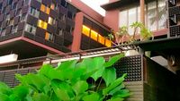 Foto: Rumah Unik Ridwan Kamil dari 30.000 Botol, Fungsional dan Berestetika