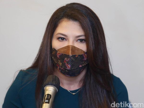 Mata Sendu Tamara Bleszynski