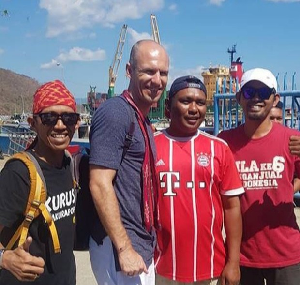 pemain sepak bola yang pernah kunjungi Indonesia