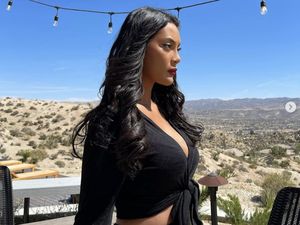 Erika Carlina Nggak Masalah Dibilang Queen of Party