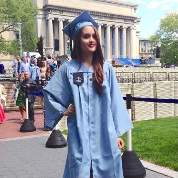 Cinta Laura berhasil menempuh pendidikan di Columbia University