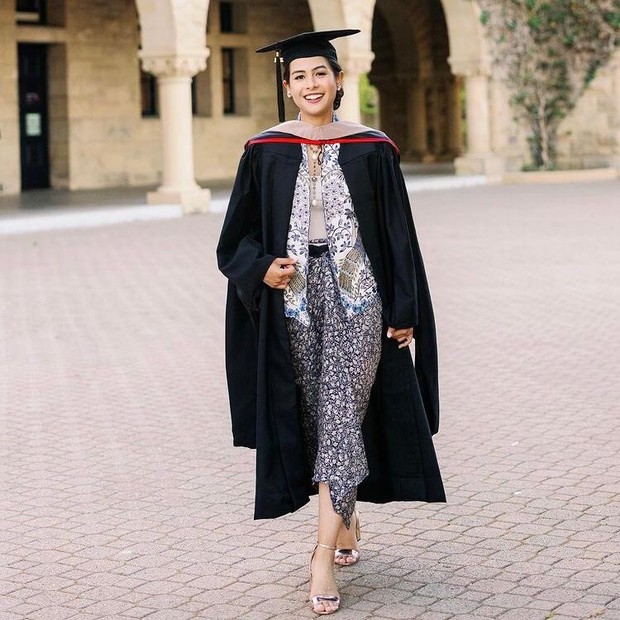 Maudy Ayunda berhasil lulus S2 di Stanford University