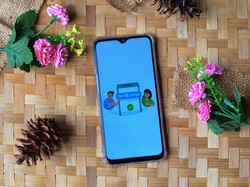 Respons Beragam Warga Surabaya saat MUI Jatim Haramkan Paylater