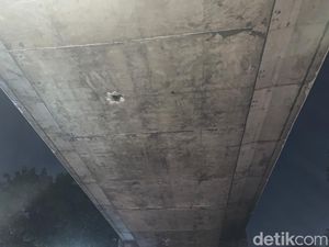 Perbaikan Bocor Rel Layang KA di Metropole Rampung Akhir Juli Perbaikan Bocor Rel Layang KA di Metropole Rampung Akhir Juli