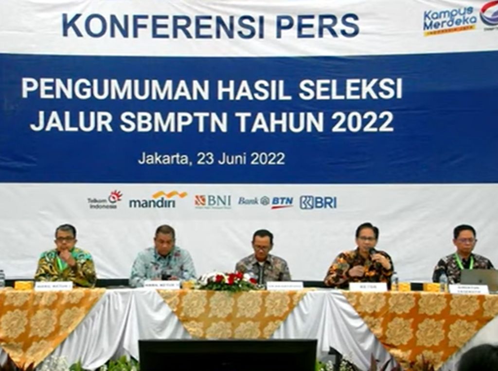 10 Provinsi dengan Nilai Rerata Soshum Tertinggi di SBMPTN 2022