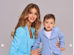 Foto Miss Moscow yang Diceraikan Sultan Malaysia, Tulis Sindiran Soal Anak Foto Miss Moscow yang Diceraikan Sultan Malaysia, Tulis Sindiran Soal Anak