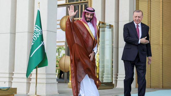 Kehangatan Erdogan Sambut Pangeran MBS Pasca Kasus Khashoggi