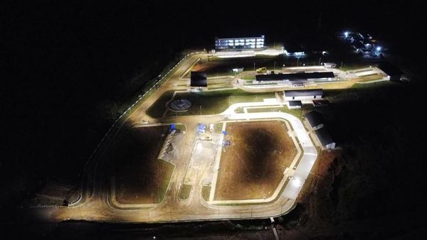 Pos Lintas Batas di Boven Digoel Papua Bermandi Cahaya