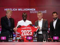 Transfer Sadio Mane ke Bayern Dicibir, Bos Dortmund Marah