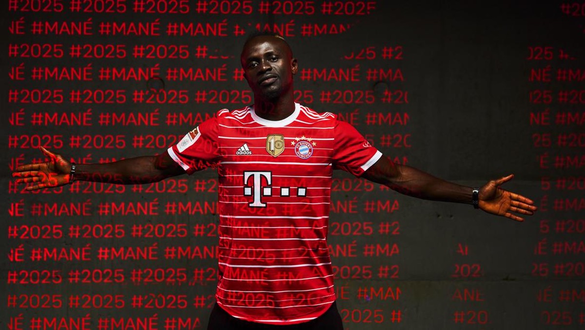 Sadio Mane menandatangani kontrak sampai 2025 dengan Bayern Munich (Foto: FC Bayern via Getty Images/S. Mellar)