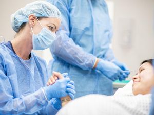 Beda D4 dan S1 Kebidanan, Proses Pembelajaran hingga Gelar Lulusan