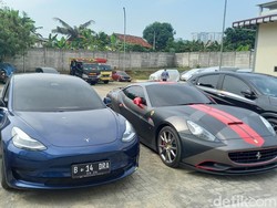 Aset Indra Kenz Diserahkan ke Kejari Tangsel, Ada Ferrari-Tesla