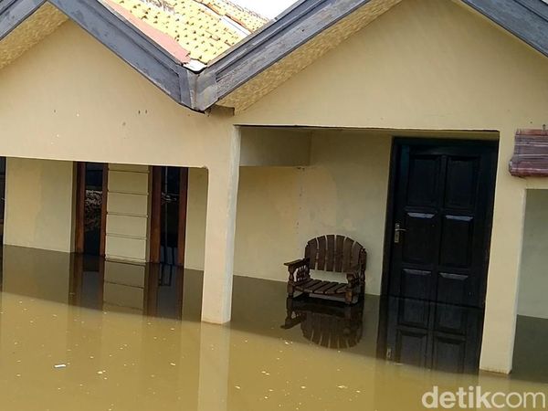 Penampakan Banjir Pekalongan Dampak Tanggul Dijebol Rob