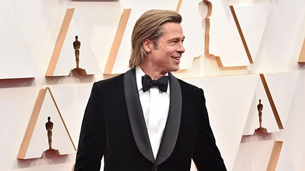 HOLLYWOOD, CALIFORNIA - FEBRUARY 09: Brad Pitt attends the 92nd Annual Academy Awards at Hollywood and Highland on February 09, 2020 in Hollywood, California. (Photo by Amy Sussman/Getty Images)