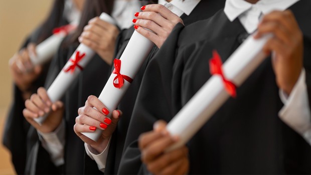 Knight-Henessy Scholarship Standford University menjadi beasiswa yang masih bisa didaftar saat ini.
