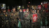 Foto-foto GP Ansor Geruduk Holywings Jakarta