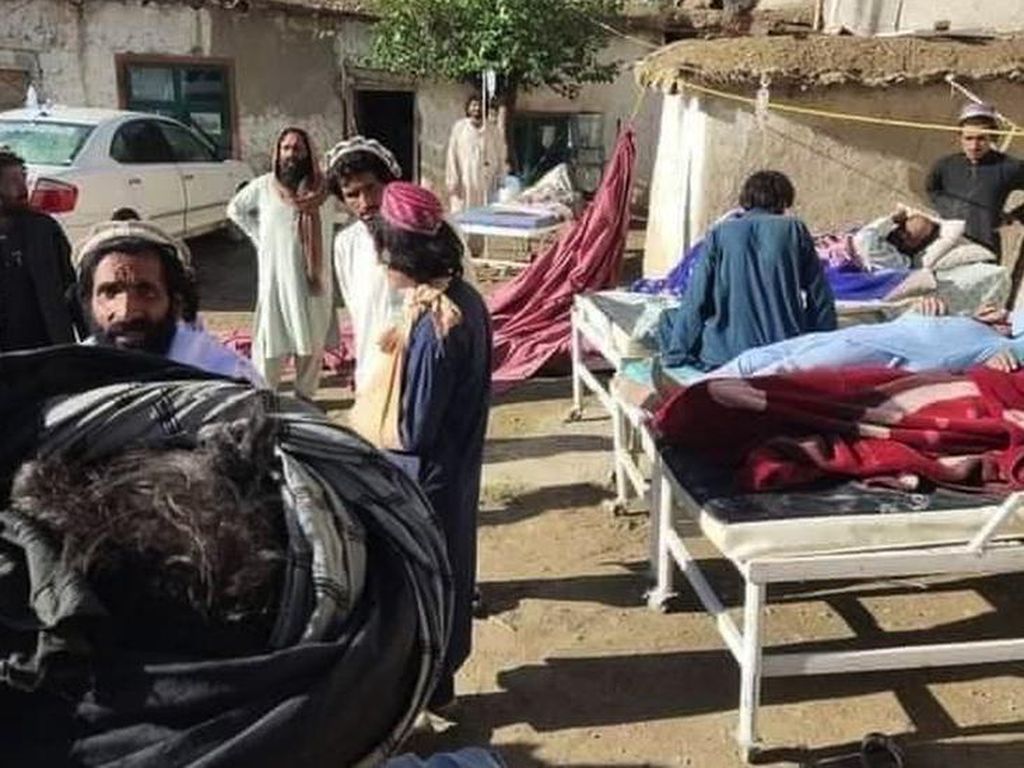 Klinik Afghanistan Kewalahan Kedatangan Ratusan Pasien Usai Gempa