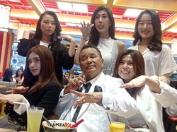 Punya Banyak Aspri, Hotman Paris Bahagia Semua Disiapkan