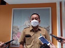 Tempat Sampah dan Toilet Portabel Disebar di Surabaya Saat Malam Tahun Baru