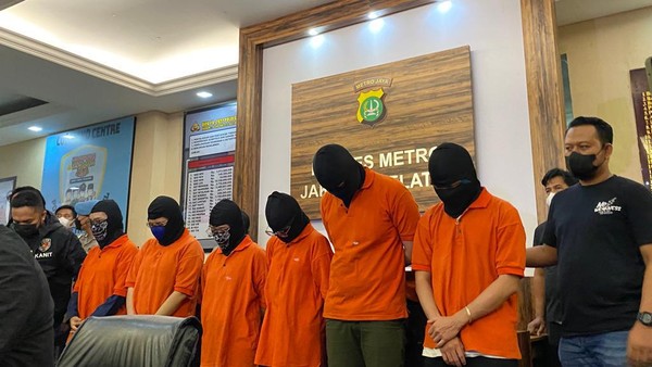 Konferensi pers penetapan tersangka kasus Holywings di Polres Jaksel (Karin-detikcom)