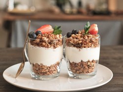 7 Makanan Pembersih Usus Kotor, Kentang hingga Kangkung