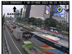 Lalin di Tol Dalam Kota dan JORR Macet Sore Ini Lalin di Tol Dalam Kota dan JORR Macet Sore Ini