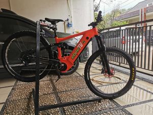 Pandemi Buat Warga Bekasi Ini Nekat Modifikasi Sepeda Jadi Punya Motor