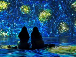 Pernah Lihat Lukisan Langit Biru Memutar Karya Van Gogh? Begini Menurut Fisika