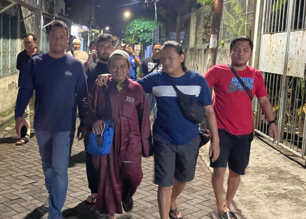 Pelaku pelecehan anak di Gresik yang tersenyum saat ditangkap