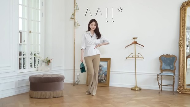 Potret outfit career woman style ala Kang Min Kyung/ Foto: youtube.com/iammingki Potret outfit career woman style ala Kang Min Kyung